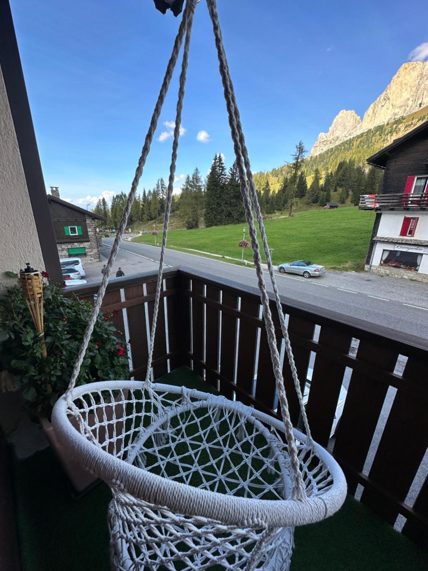 Costalungahouse Trekkingbikeski Selfcheck-In Apartment Carezza al Lago Exterior photo