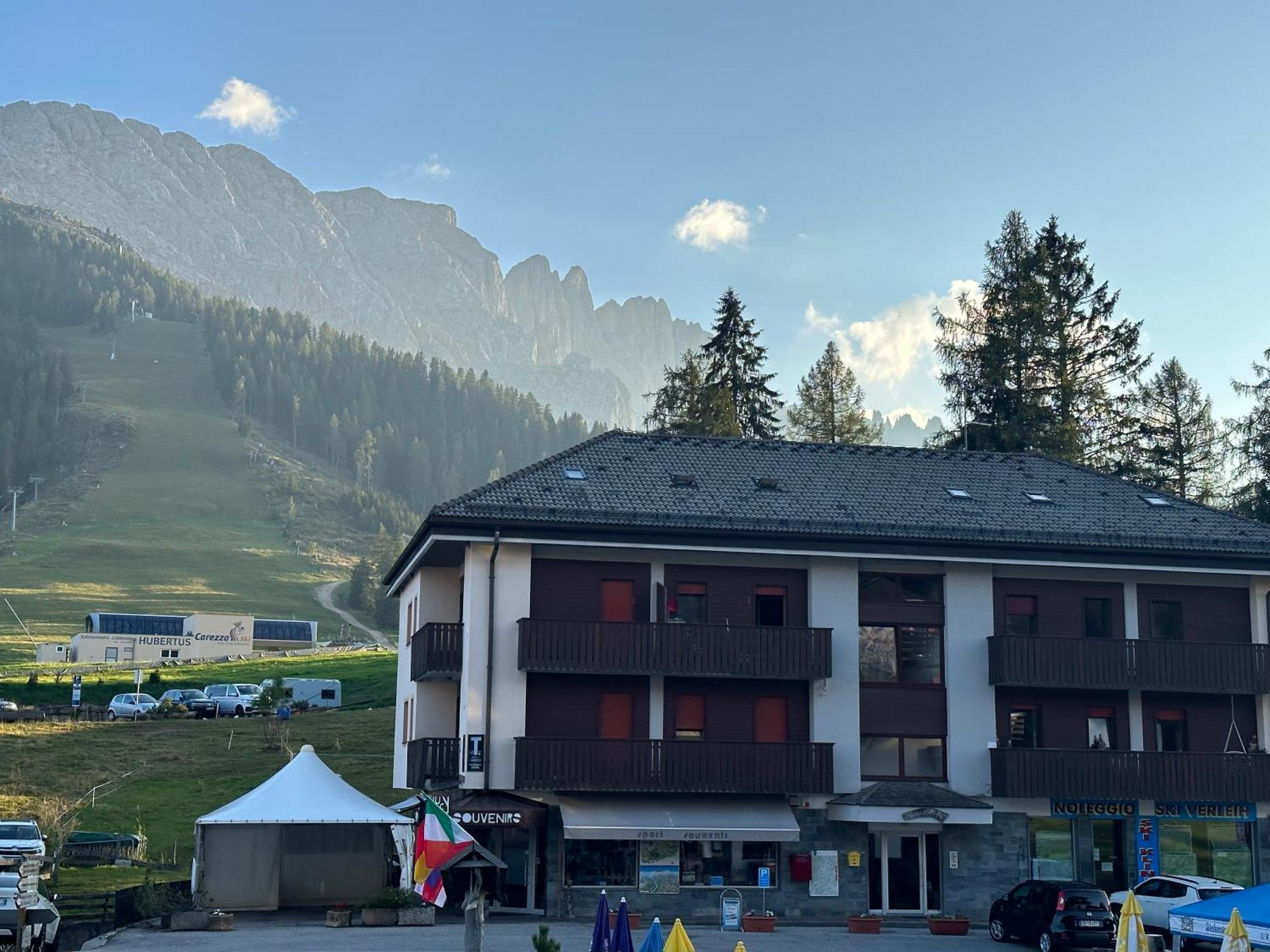 Costalungahouse Trekkingbikeski Selfcheck-In Apartment Carezza al Lago Exterior photo