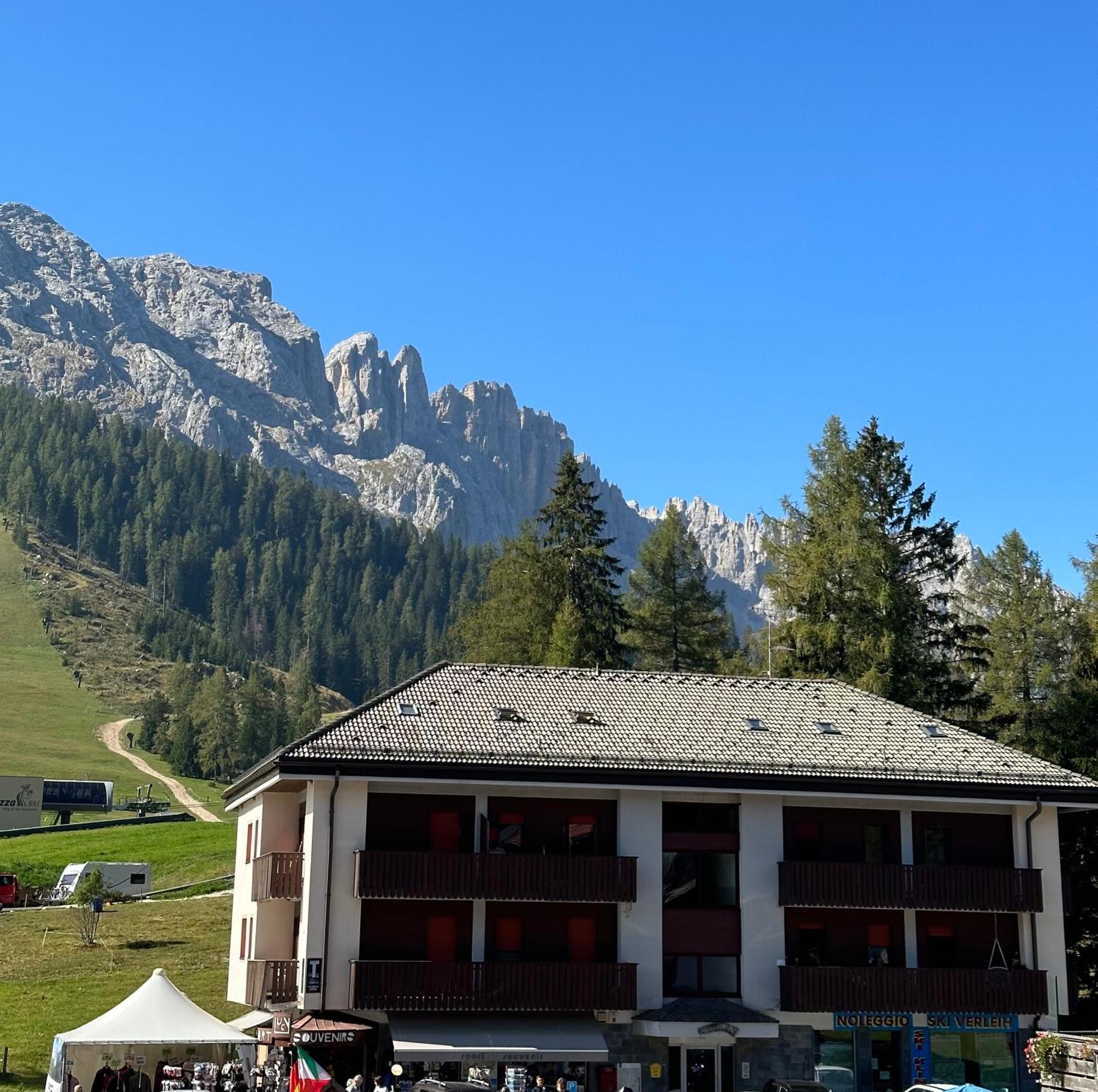 Costalungahouse Trekkingbikeski Selfcheck-In Apartment Carezza al Lago Exterior photo
